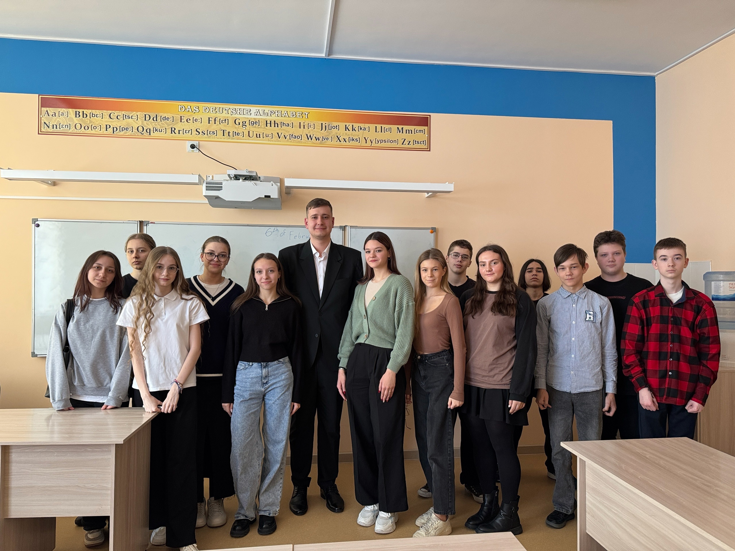 Встреча активистов школы с председателем Молодежного Парламента города Барнаула.